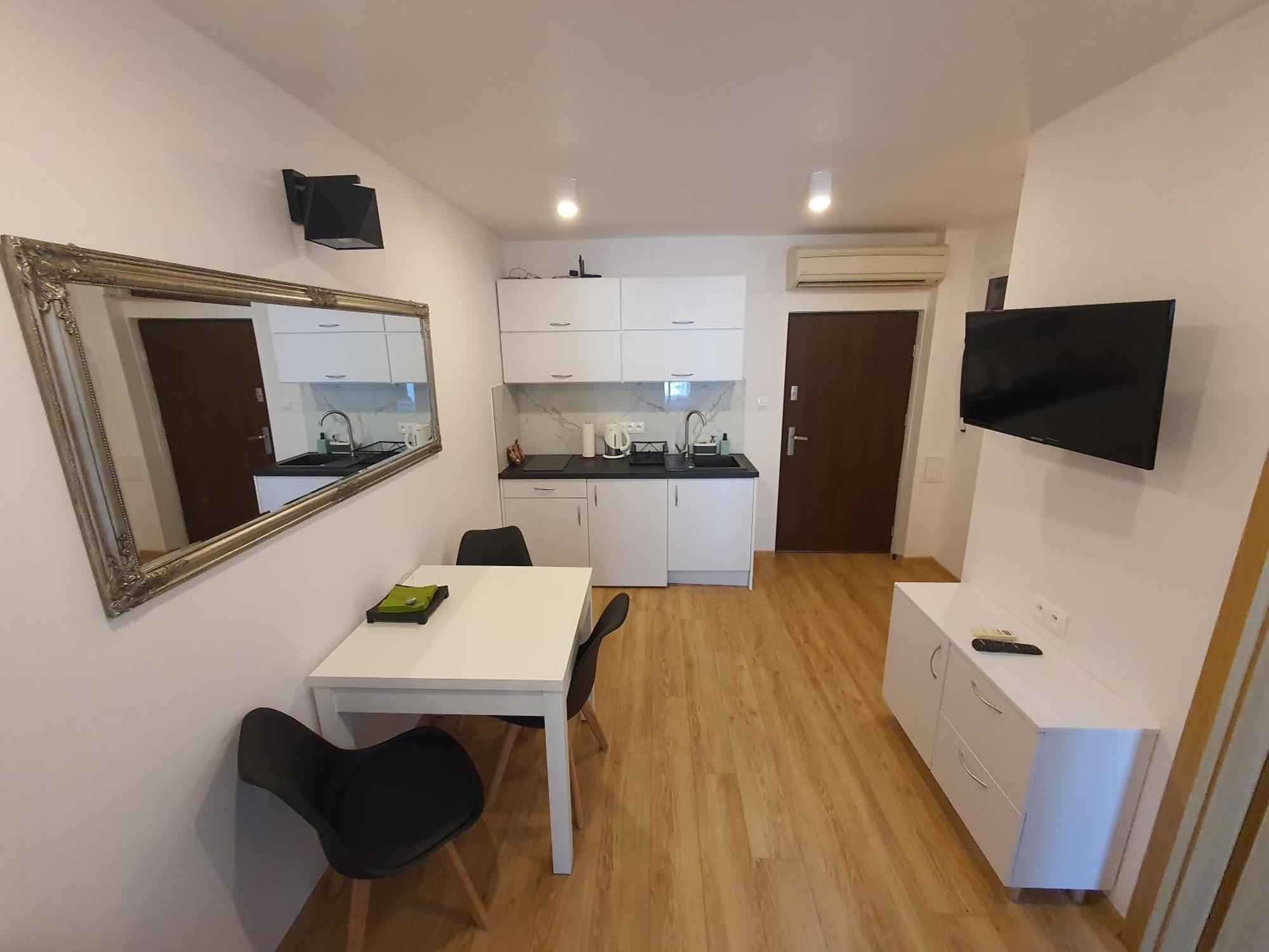 Apartments Legendary Краков Экстерьер фото